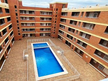 Ático con ascensor en venta en Calle ALMORADI 7