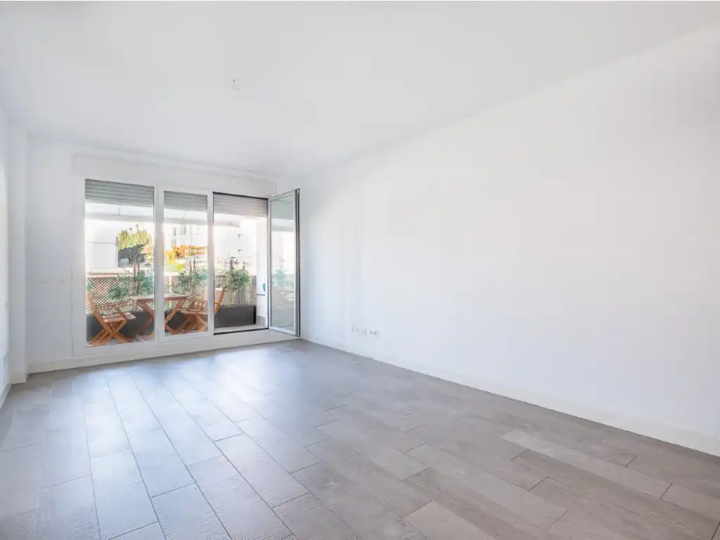 Living room of Flat for rent in Madrid  with Air Conditioner, Private garden and Terrace