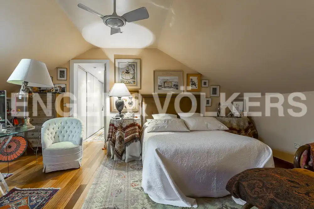 Bedroom of Houses for sale in Madrid  with Air Conditioner, Heating and Private garden