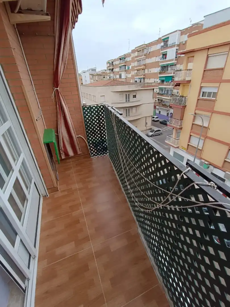 Terrasse von Wohnung zur Miete in Badajoz mit Klimaanlage, Möbliert und Ofen