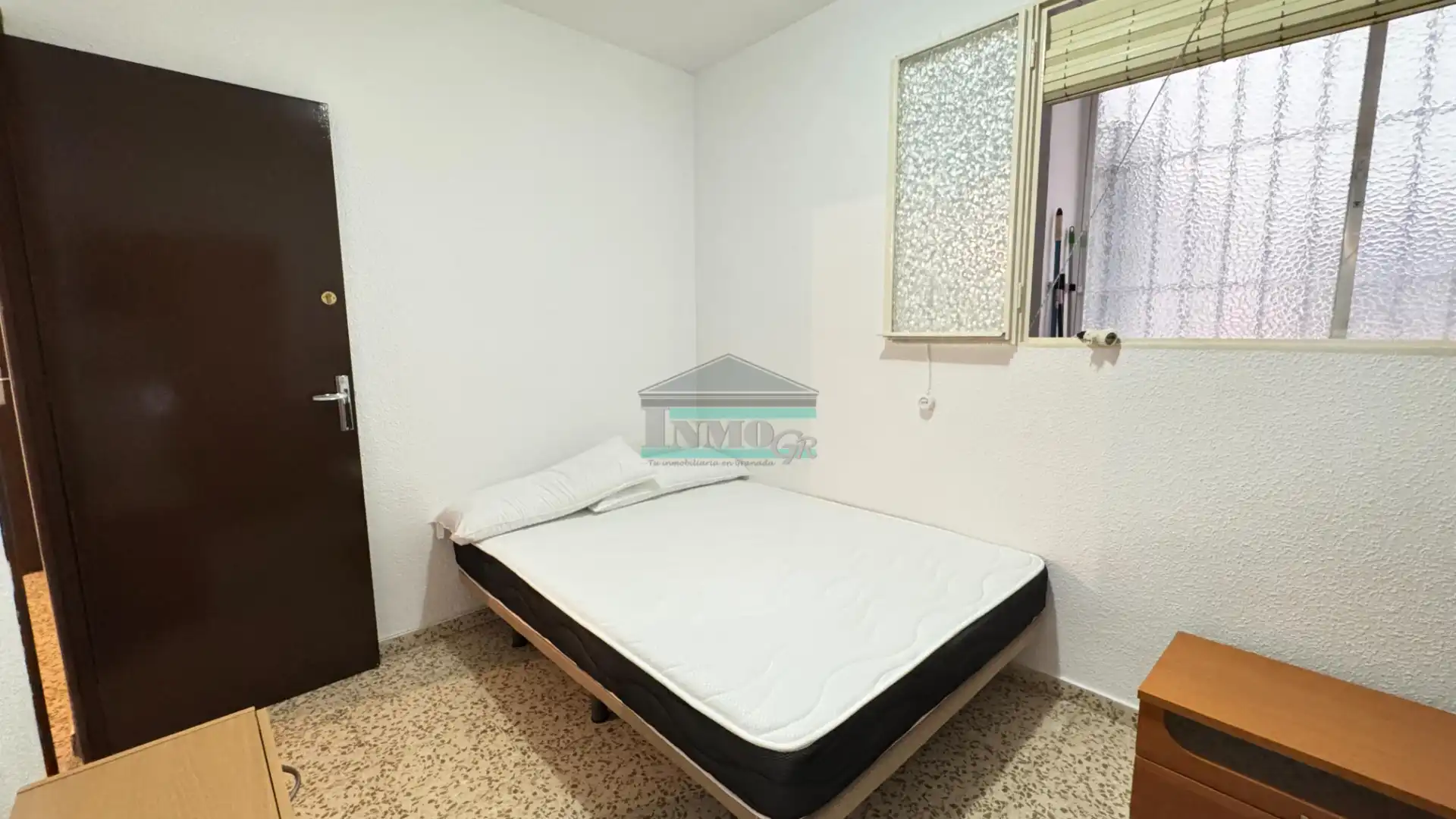 Bedroom of Flat for share in Granada  with Heating, Furnished and Oven