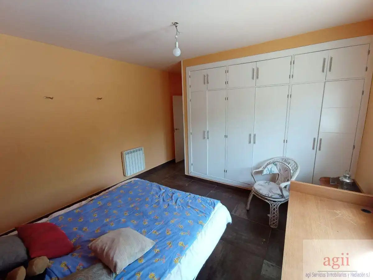 Dormitori de Casa o xalet en venda en Valdeaveruelo amb Aire condicionat, Calefacció i Piscina