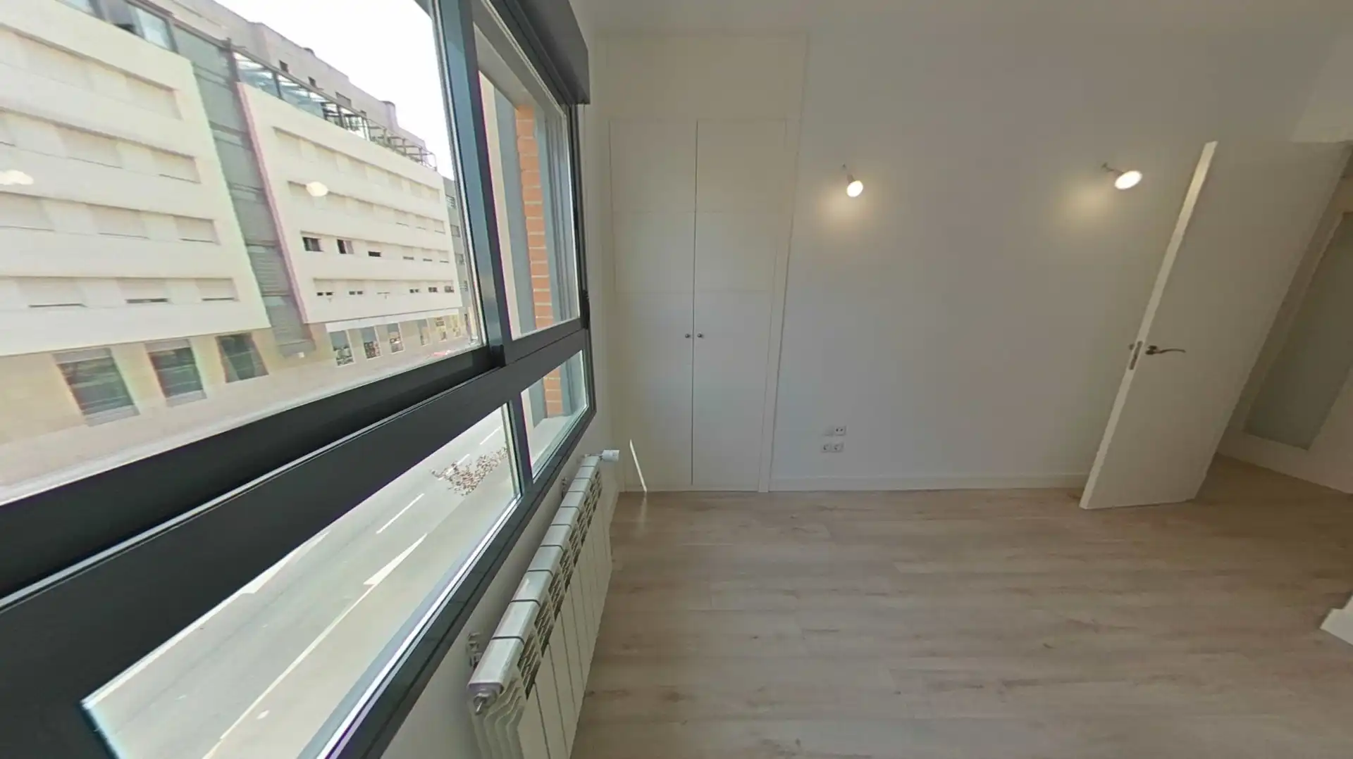 Bedroom of Flat for sale in Madrid  with Air Conditioner, Heating and Parquet flooring