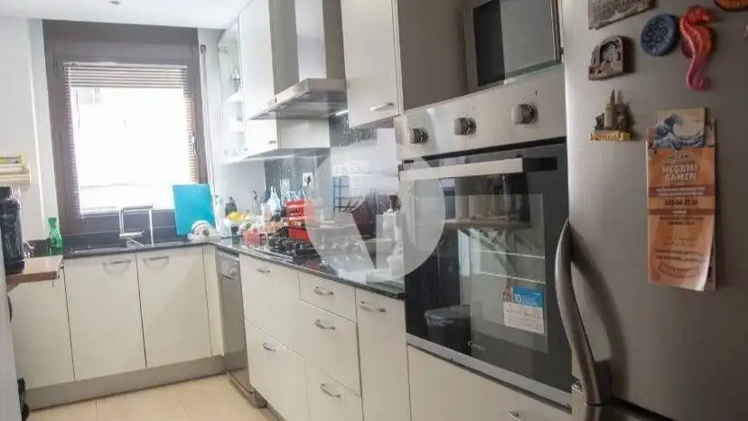 Cuina de Dúplex en venda en Sabadell amb Aire condicionat, Calefacció i Terrassa