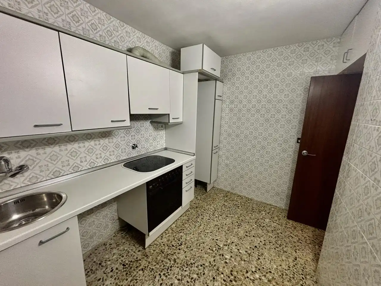 Kitchen of Flat for sale in Zaragoza  with Heating