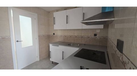 Foto 5 de Piso en venta en Calle Jerónimo Santa Fe, San José, Lorca