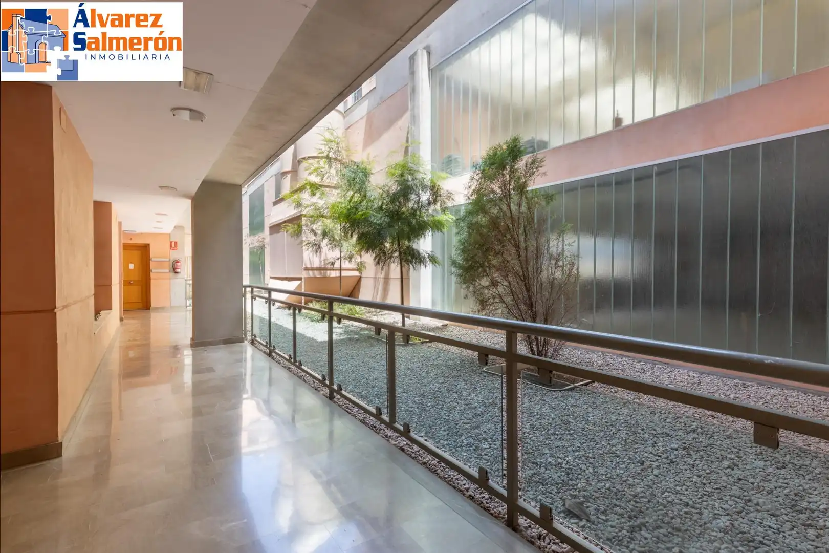 Flat for sale in Granada  with Air Conditioner and Heating