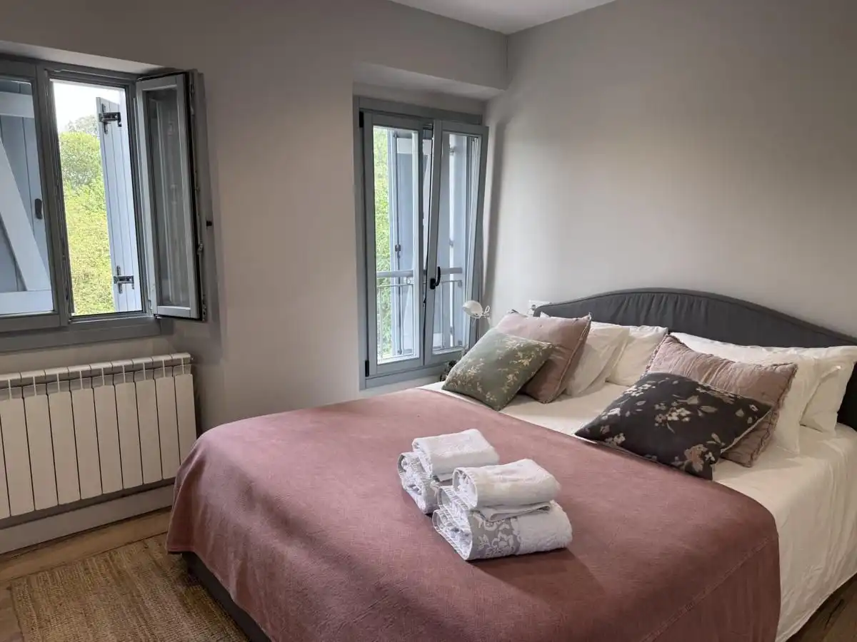 Bedroom of Detached homes for sale in Llanes  with Heating, Terrace and Furnished