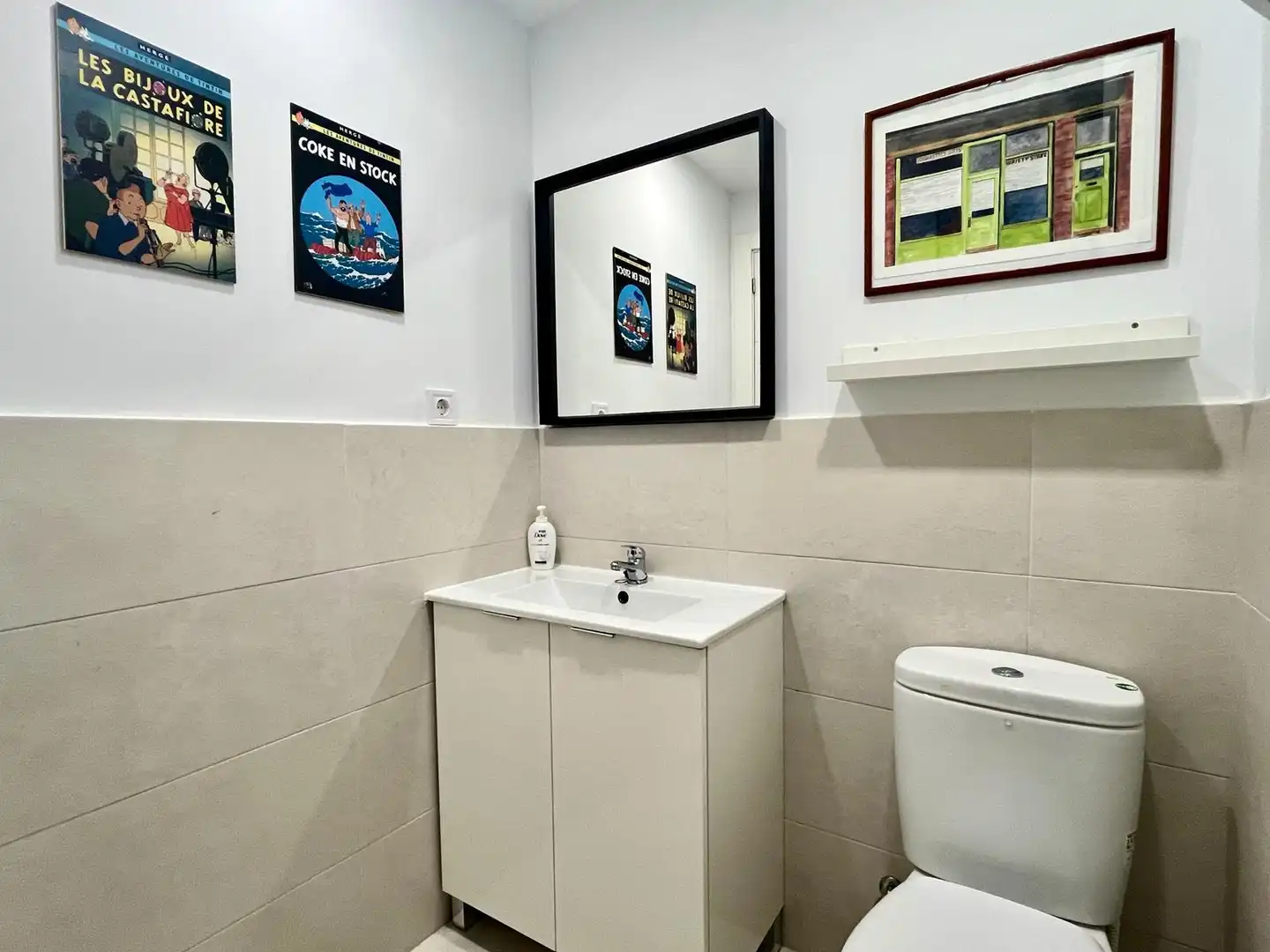 Baño de Apartamento en venta en Madrid con Calefacción
