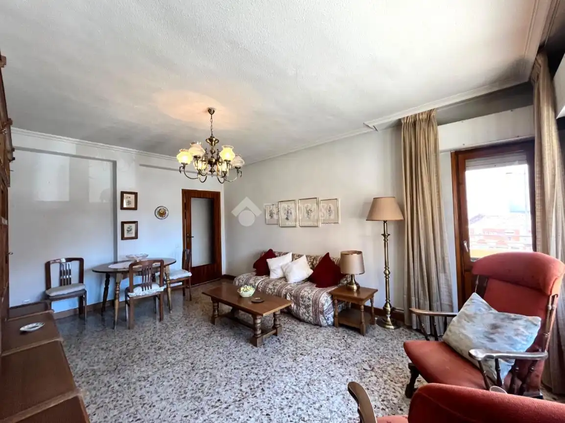 Sala de estar de Piso en venta en Medina del Campo con Calefacción
