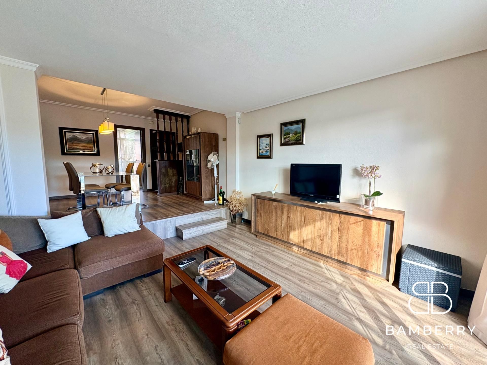Flat for sale in  NUMERO 4, Lluminetes