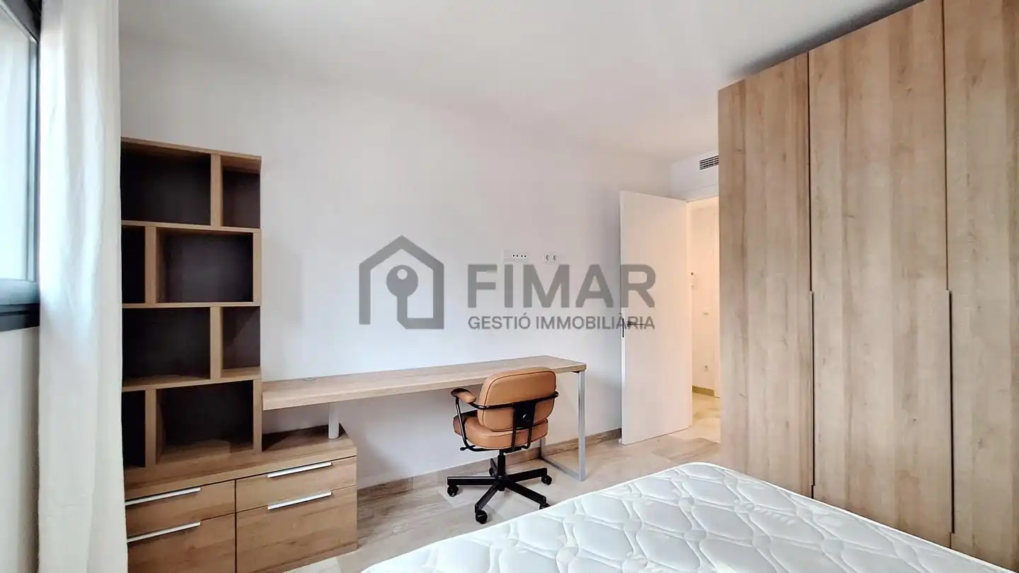 Schlafzimmer von Erdgeschoss zum Verkauf in Mataró mit Klimaanlage, Heizung und Terrasse