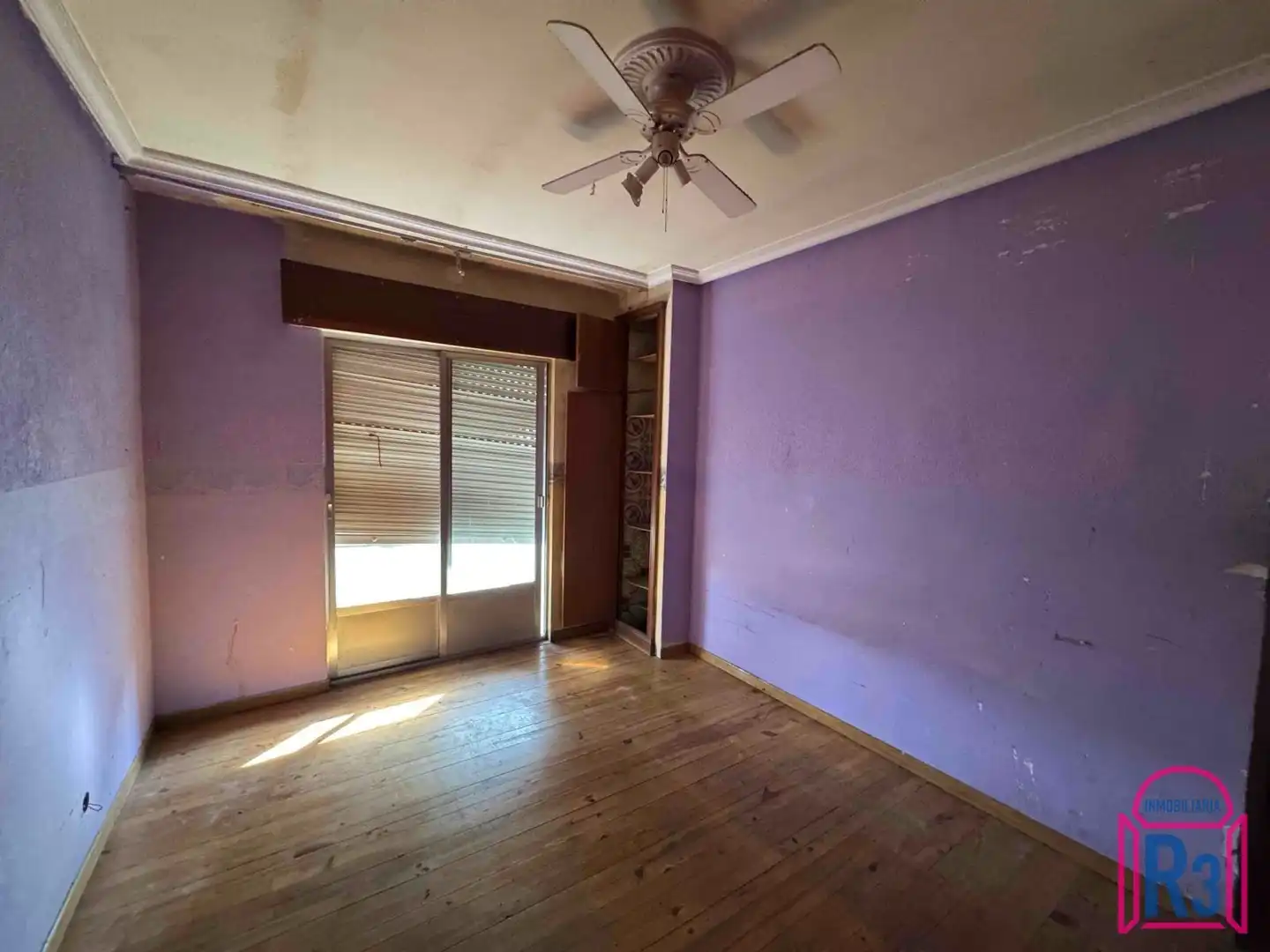Bedroom of Buildings for sale in San Andrés del Rabanedo