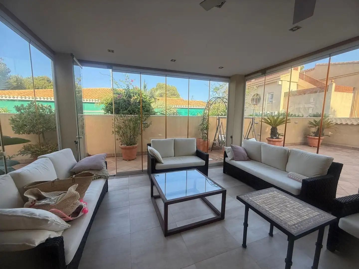 Terrassa de Finca rústica en venda en Orihuela amb Jardí privat, Piscina i Piscina comunitària