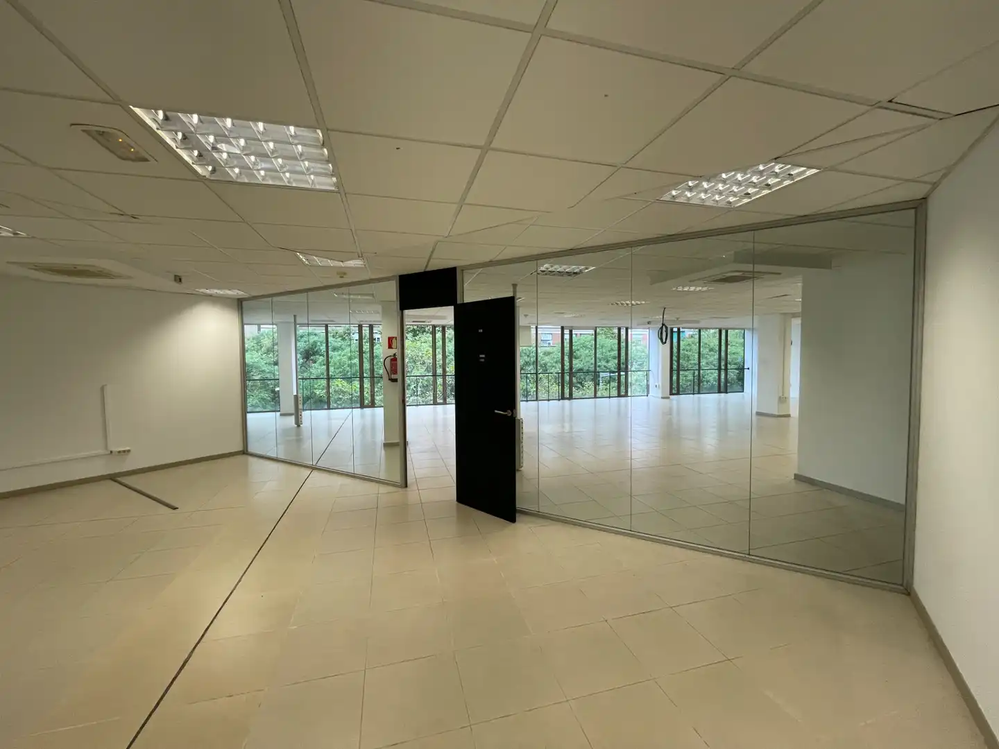 Office for rent in Barcelona  with Air Conditioner