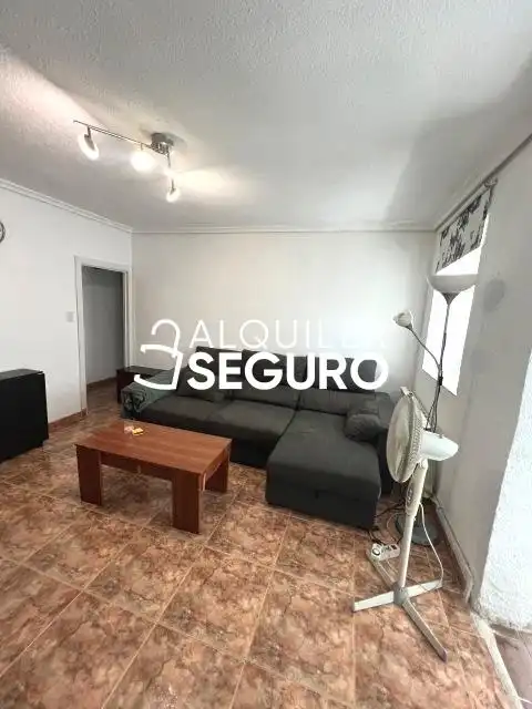 Sala de estar de Piso de alquiler en Madrid con Aire acondicionado, Calefacción y Terraza