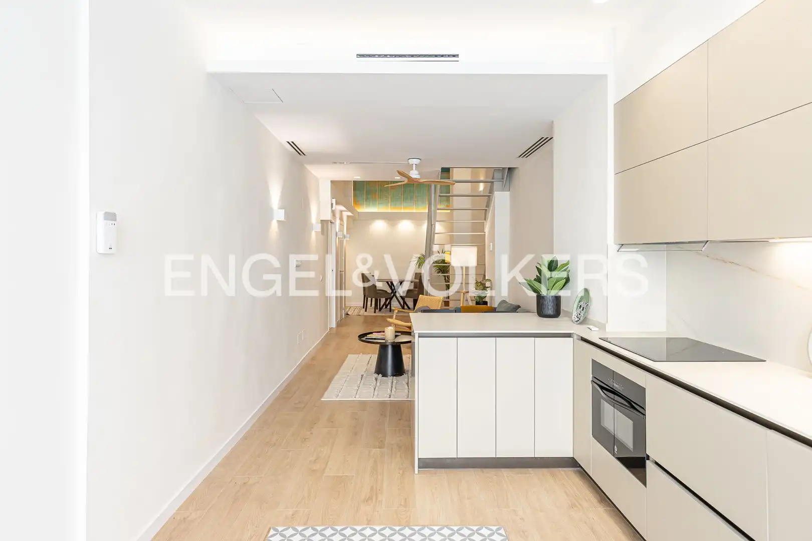 Küche von Maisonette zum Verkauf in Madrid mit Klimaanlage, Heizung und Terrasse