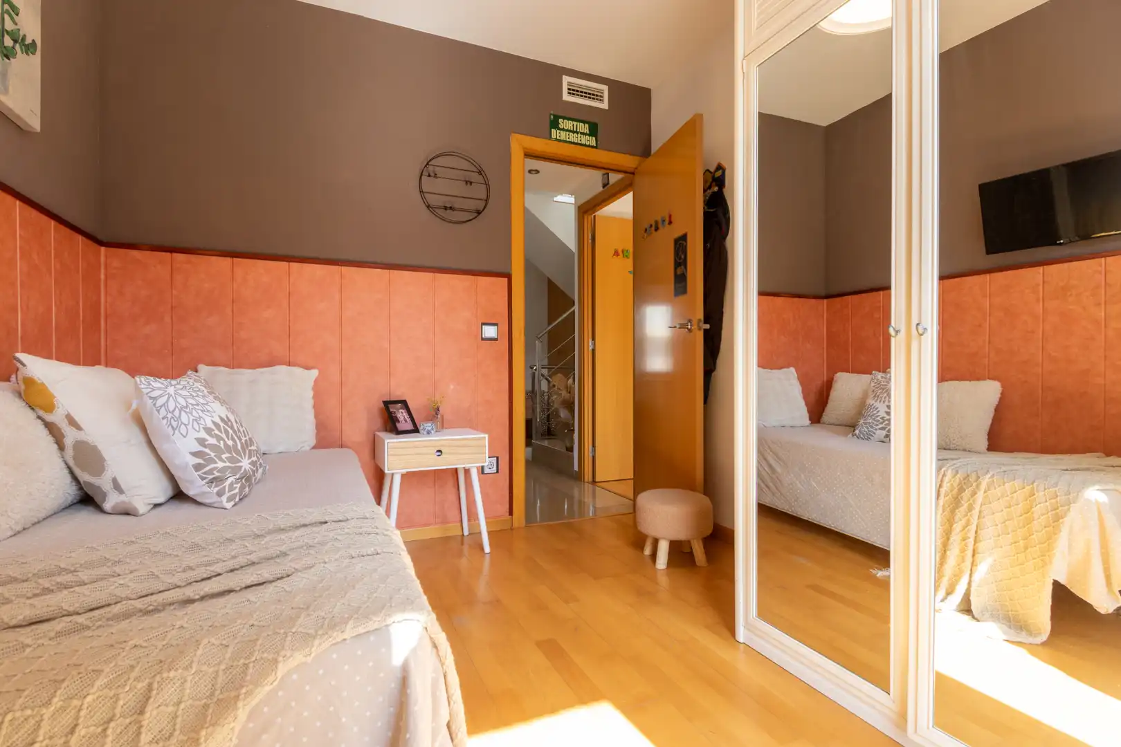 Terraced house with pool for sale in Carrer Charlie Rivel, imagen 26