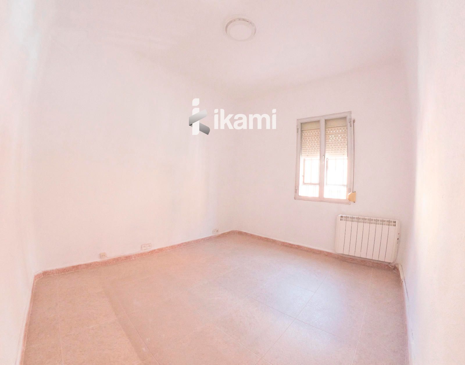 Habitación de Piso en venta en  Madrid Capital con Aire acondicionado, Calefacción y Trastero