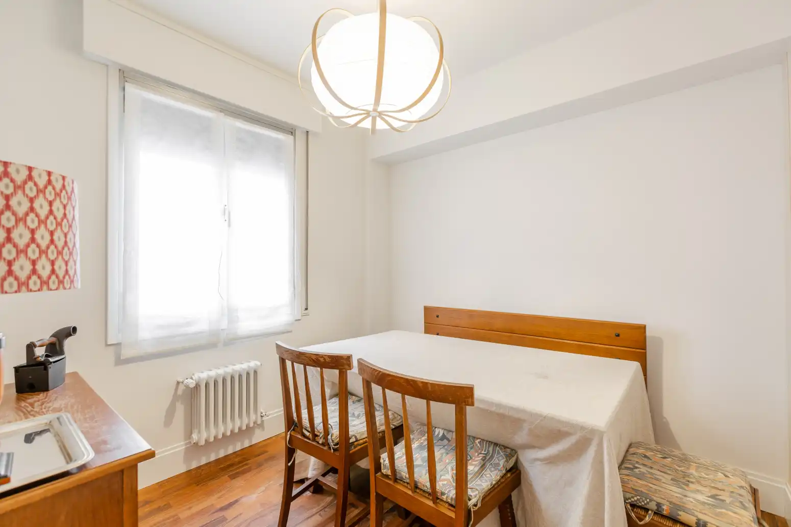 Comedor de Piso de alquiler en  Pamplona / Iruña con Aire acondicionado, Calefacción y Terraza