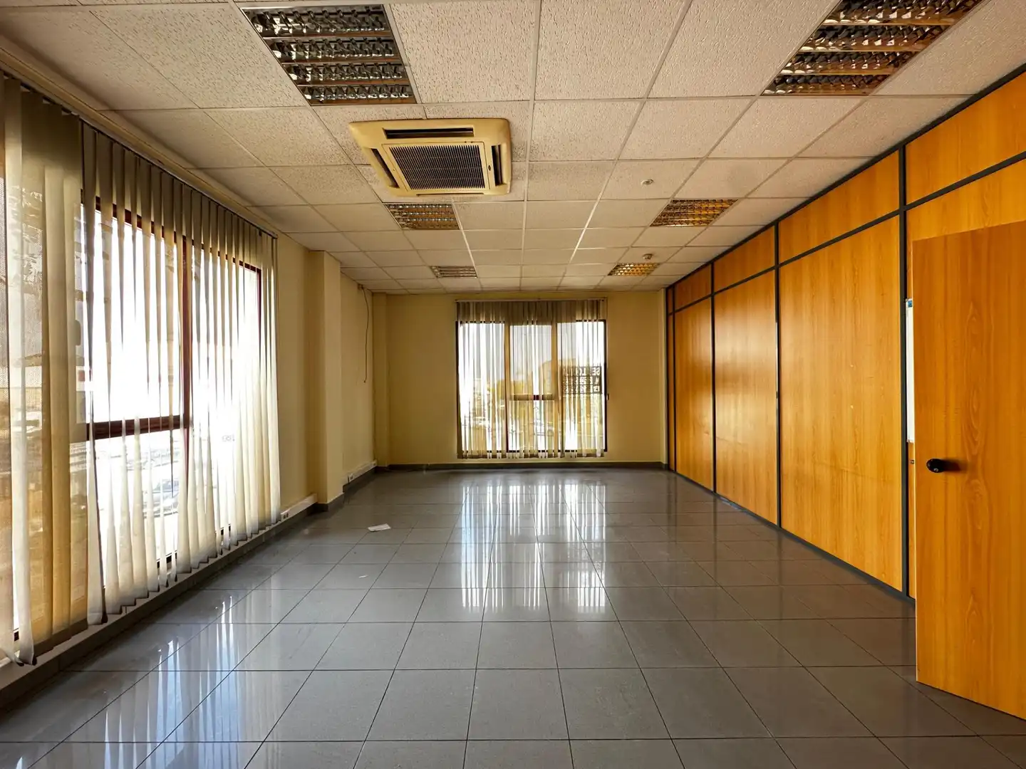 Office for rent in Carlet, Valencia