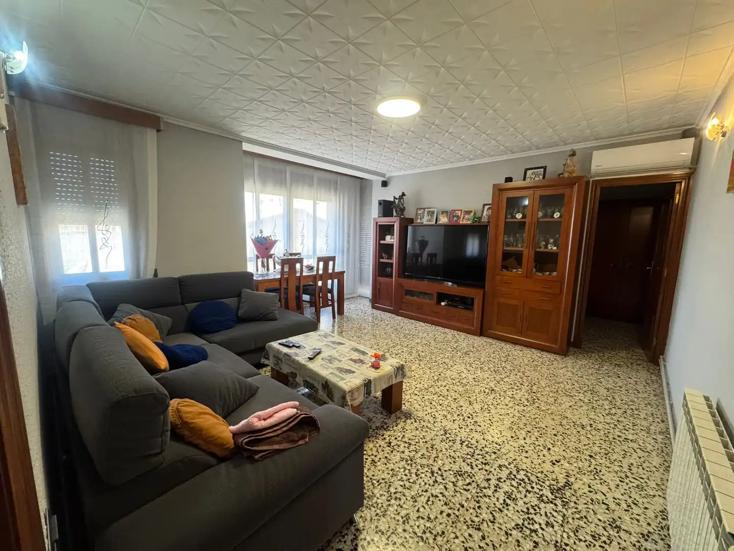 Living room of Flat for sale in Sabadell  with Air Conditioner, Heating and Balcony