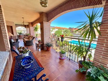 Villa con piscina in vendita a Pepino
