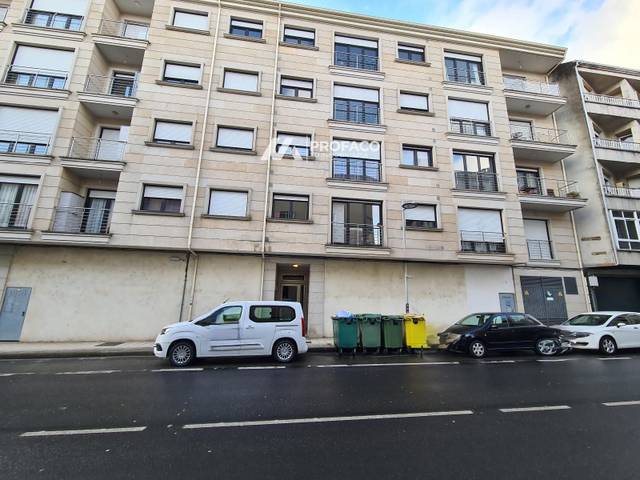 Local comercial en Venta en Castelao en O Carballiño