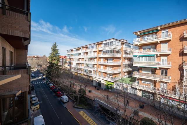 Piso en Venta en Las Milicias en Santo Tomás