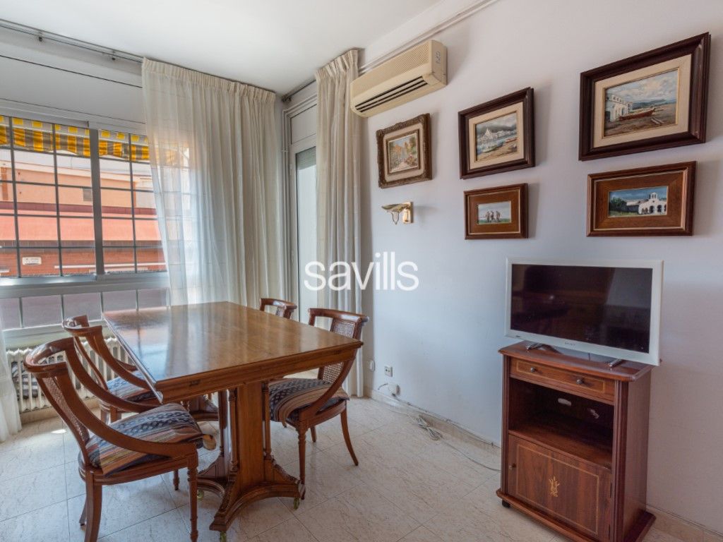 Sala d'estar de Apartament en venda en  Barcelona Capital amb Aire condicionat i Balcó