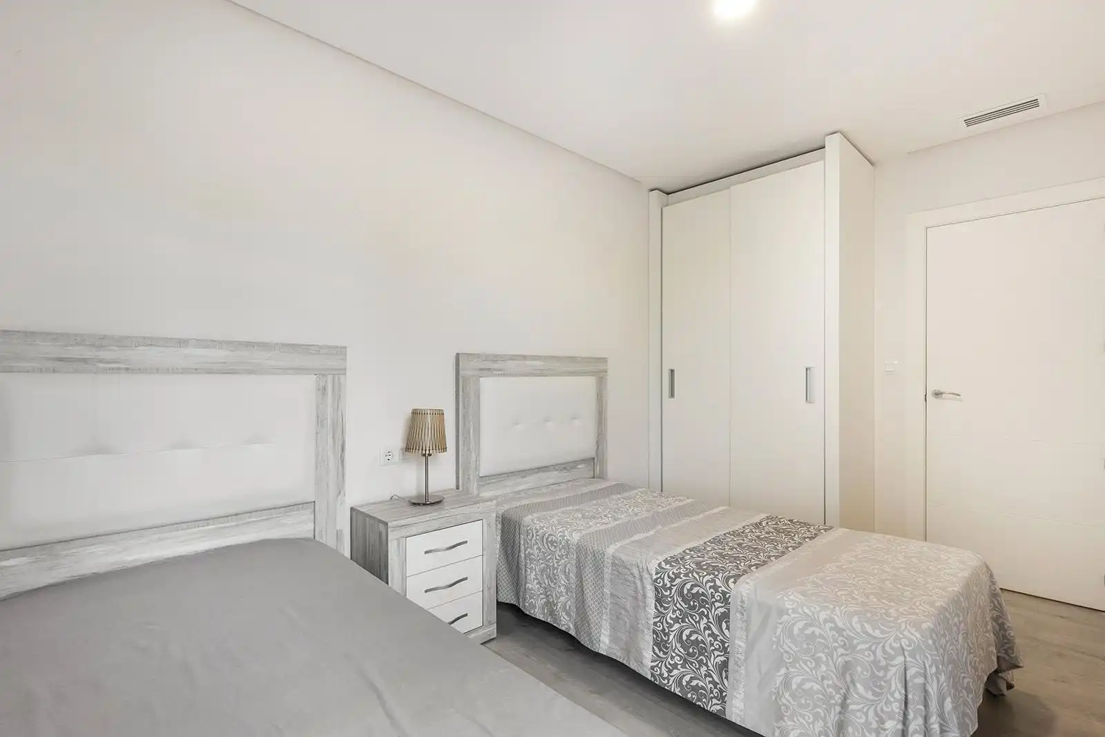 Apartamento con piscina en venta en Calle CLAVO, imagen 31