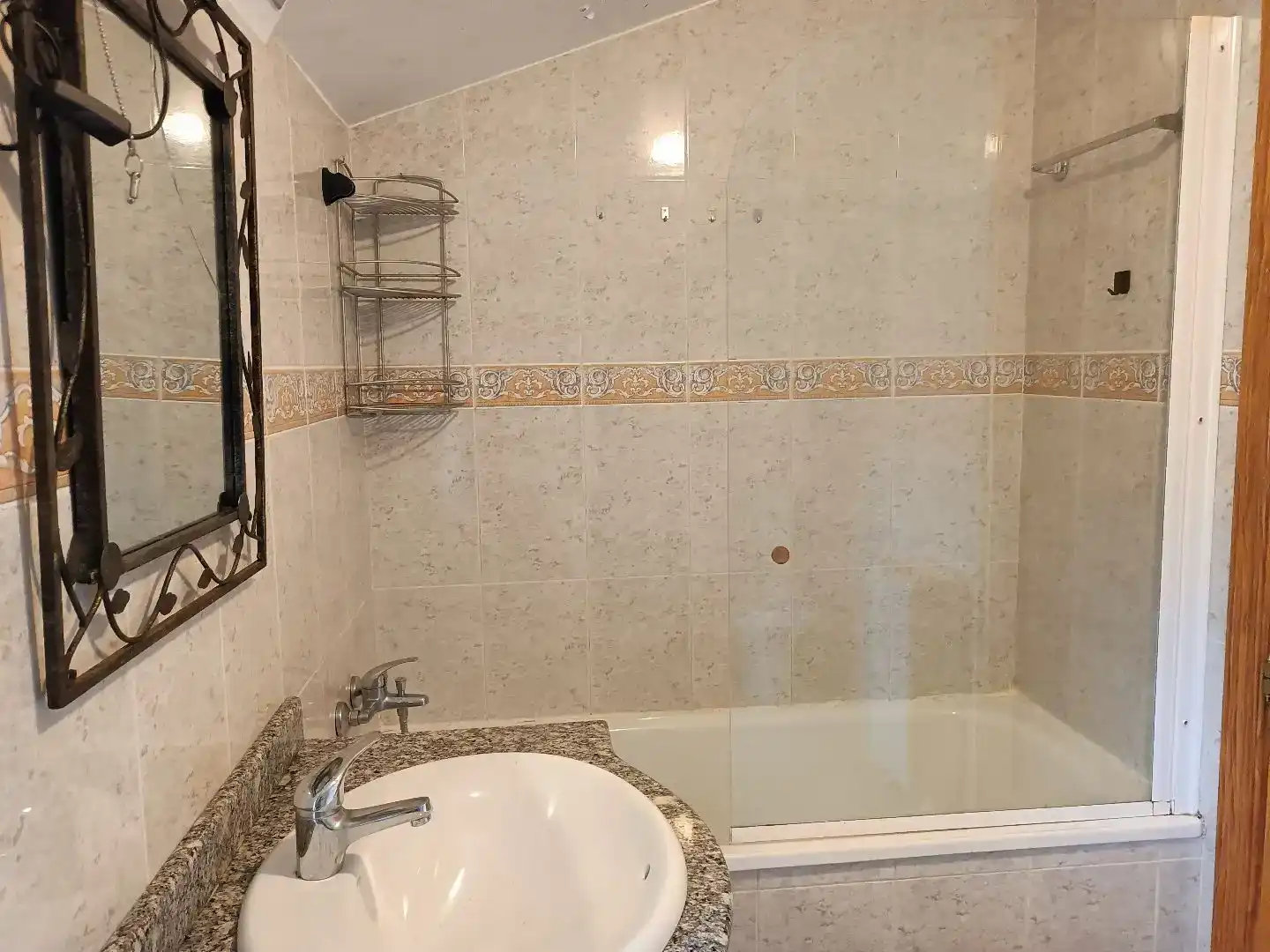 Baño de Casa adosada en venta en Zarzalejo con Jardín privado