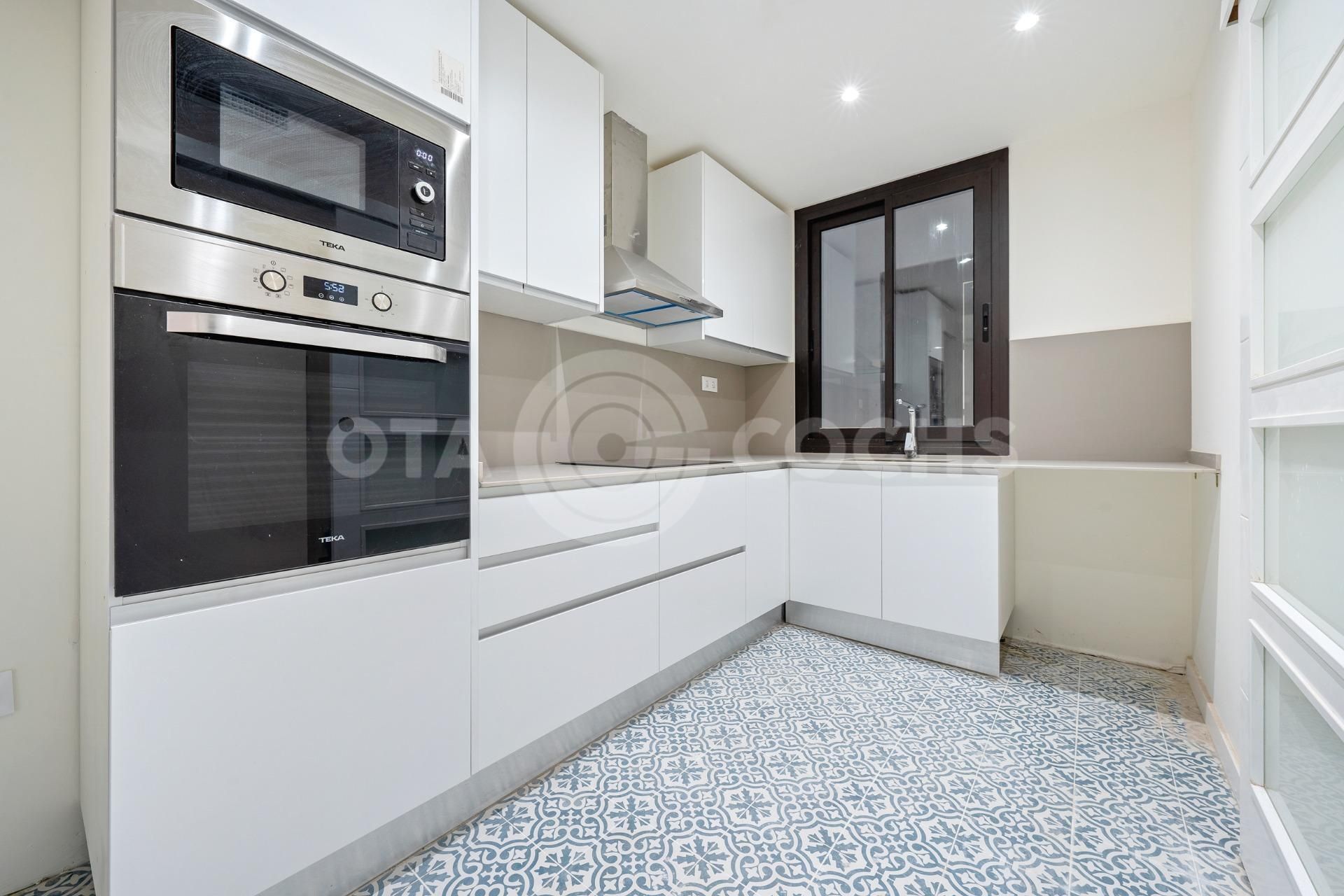 Kitchen of Flat for sale in Reus  with Air Conditioner, Heating and Balcony
