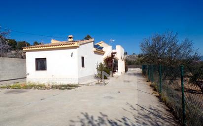 Vista exterior de Casa o xalet en venda en Castalla amb Terrassa