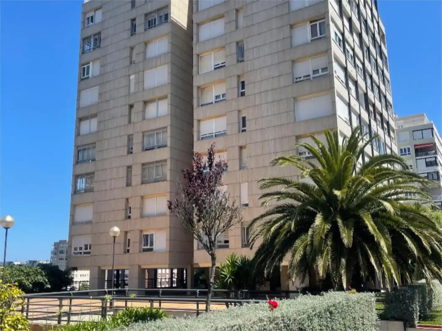 Vista exterior de Piso en venta en Santander