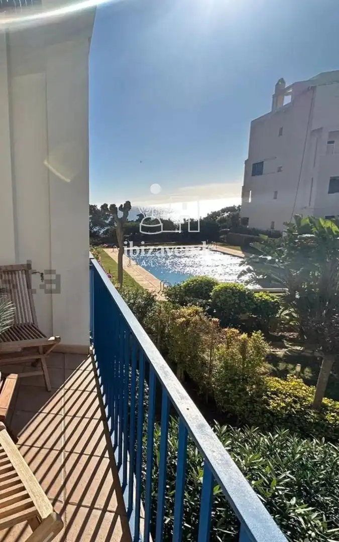 Schwimmbecken von Dachboden zur Miete in Santa Eulària des Riu mit Terrasse, Schwimmbad und Möbliert
