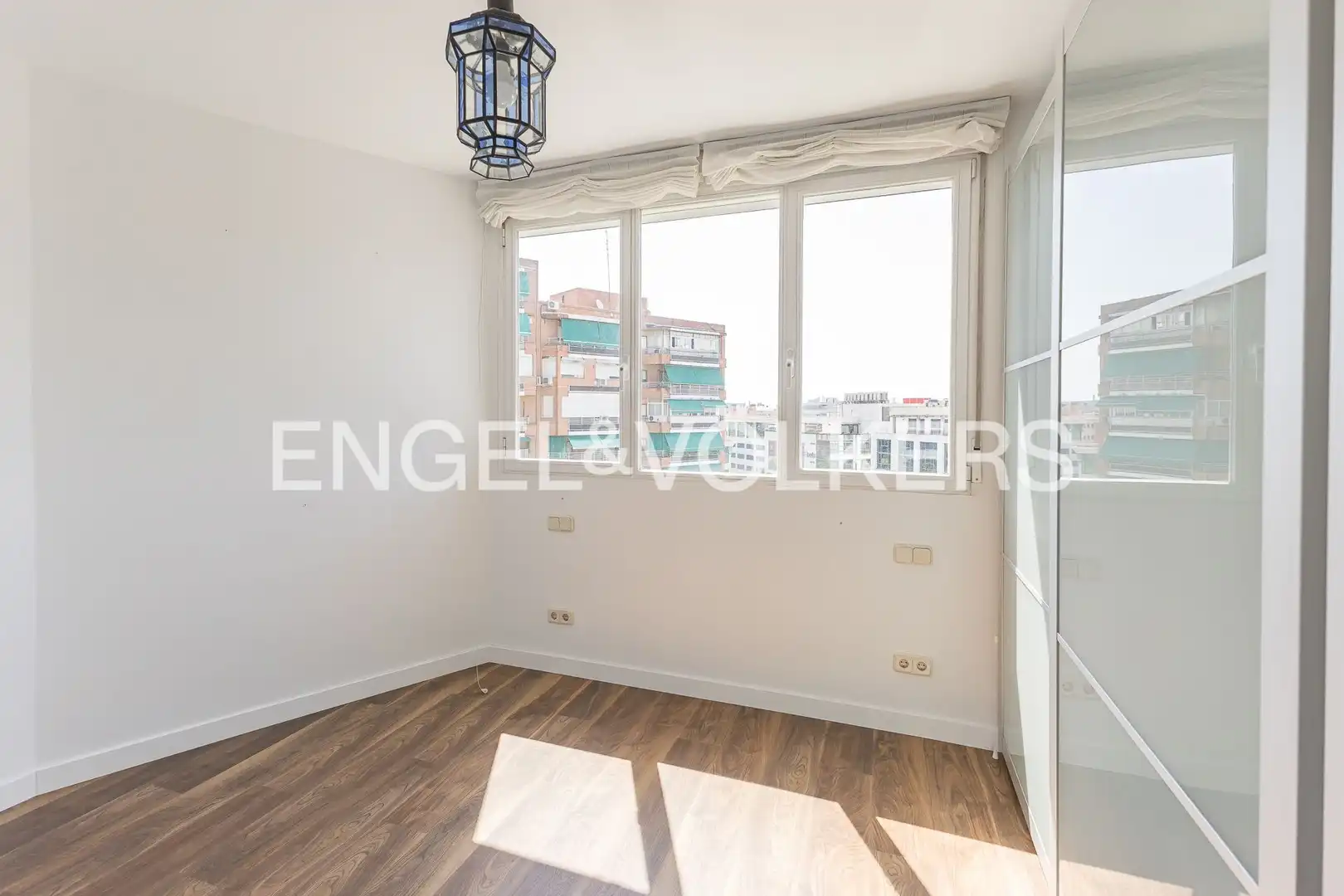 Bedroom of Flat for sale in Madrid  with Air Conditioner and Heating