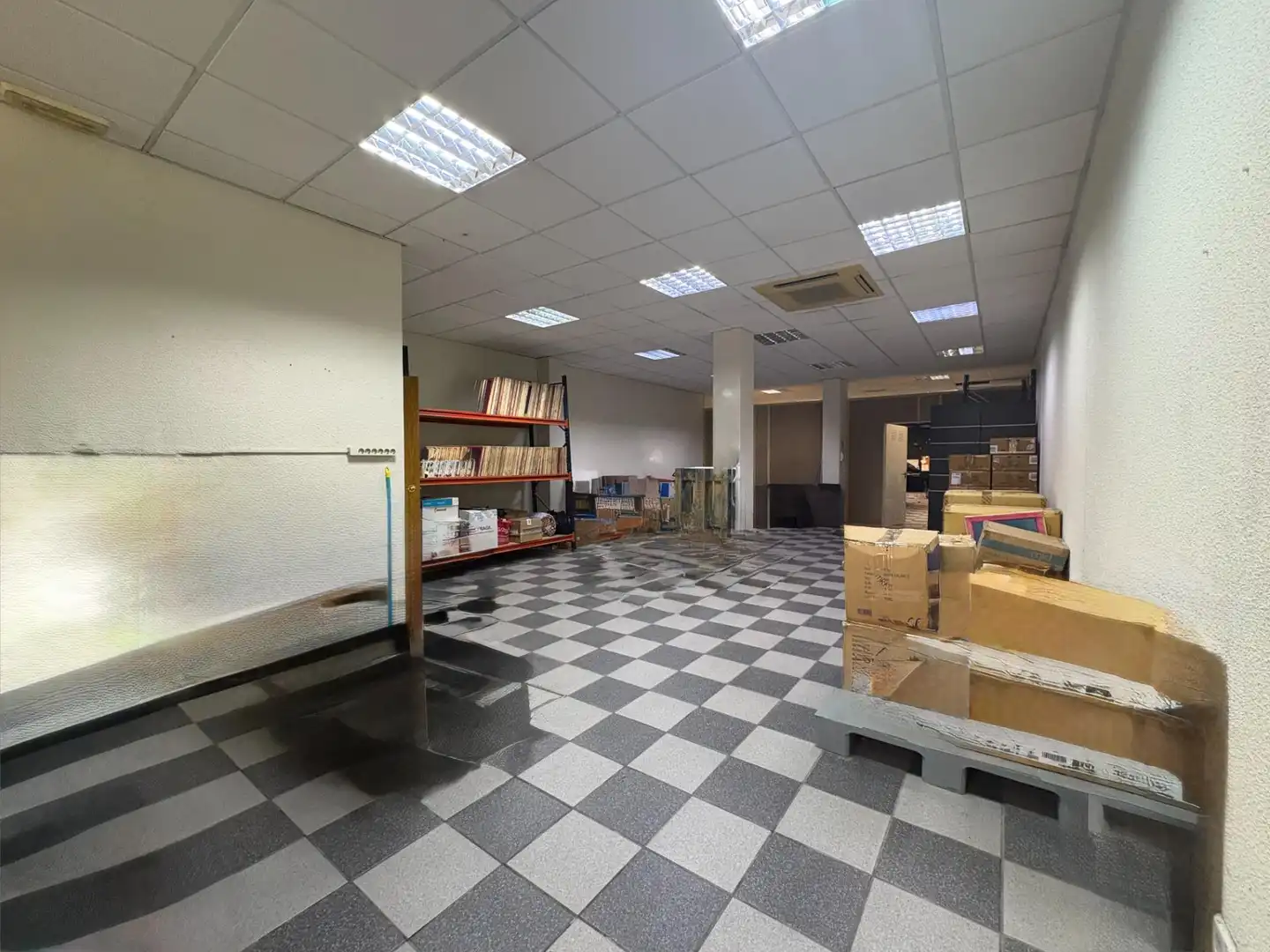 Local comercial en venta en Pobles de l'Oest, imagen 2