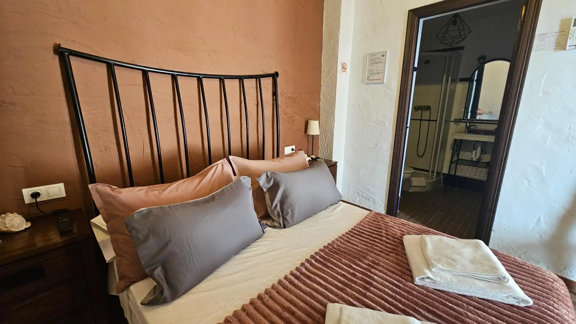Habitación de Edificio en venta en Almodóvar del Río