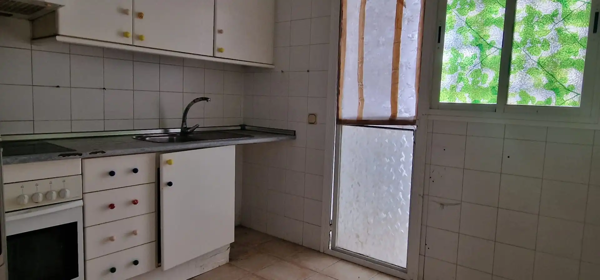 Cocina de Piso en venta en Estepona con Jardín privado, Terraza y Piscina