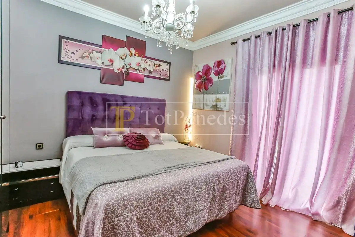 Bedroom of Houses for sale in Torrelles de Foix  with Air Conditioner, Heating and Private garden