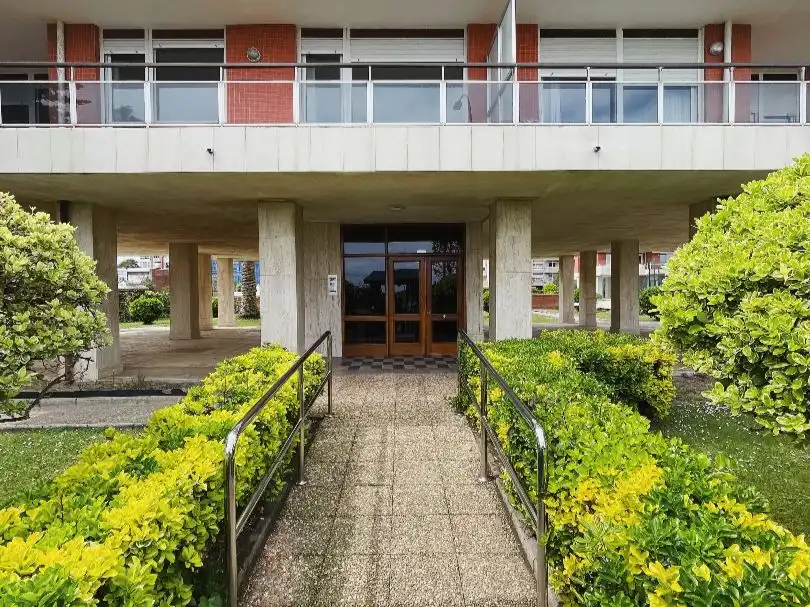 Piso con piscina en venta en Av. Enrique Mowinckel 57, imagen 2