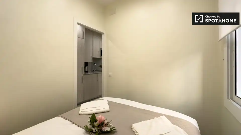 Habitación de Piso de alquiler en Barcelona con Aire acondicionado, Calefacción y Amueblado