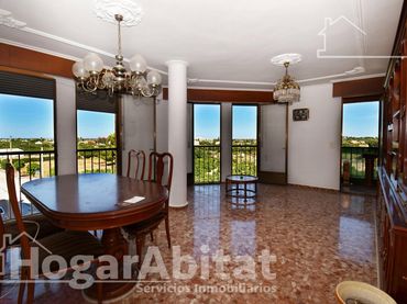 Flat with balcony for sale in Calle Verger