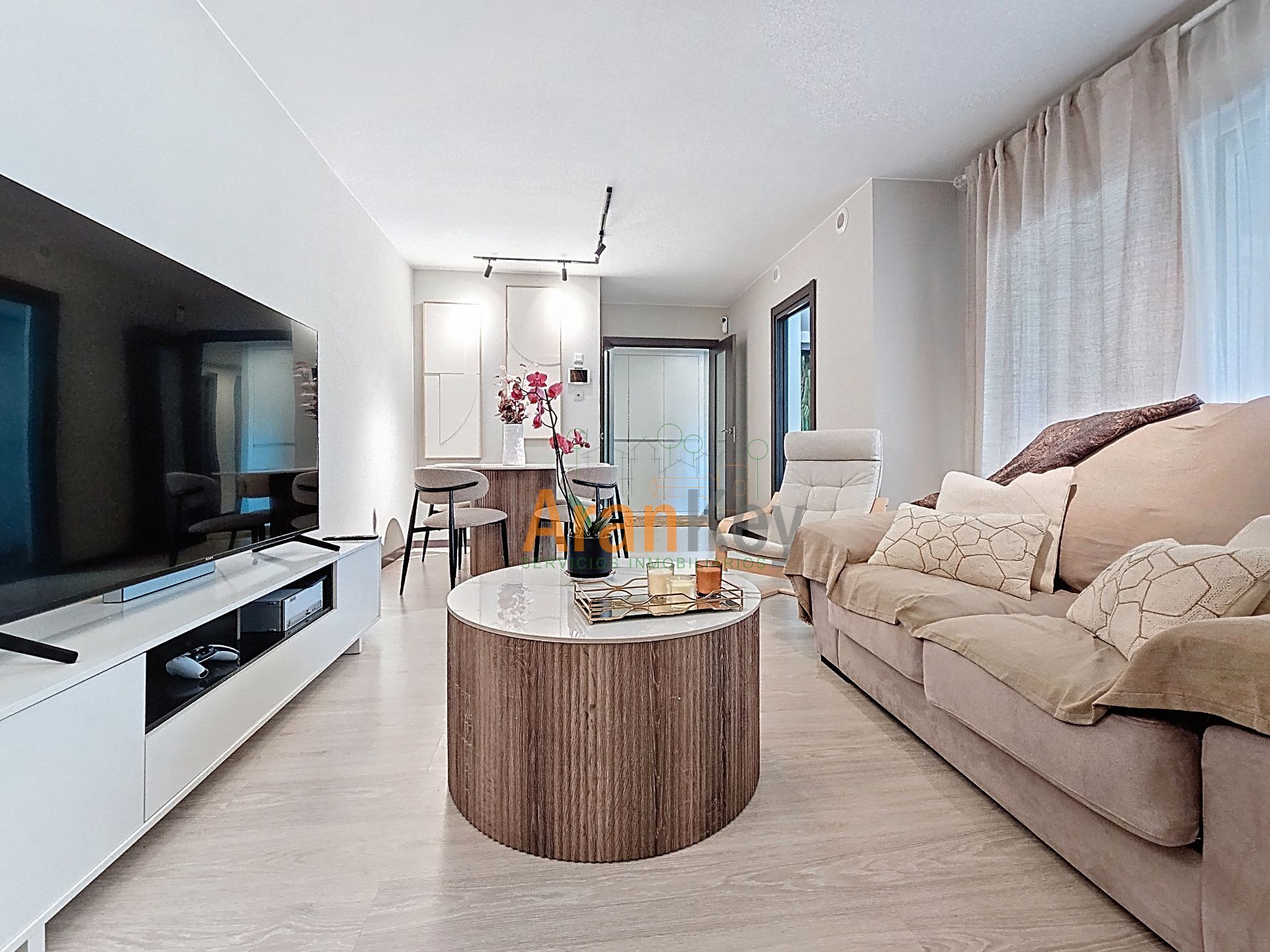 Sala d'estar de Pis en venda en Valdemoro amb Aire condicionat, Calefacció i Jardí privat