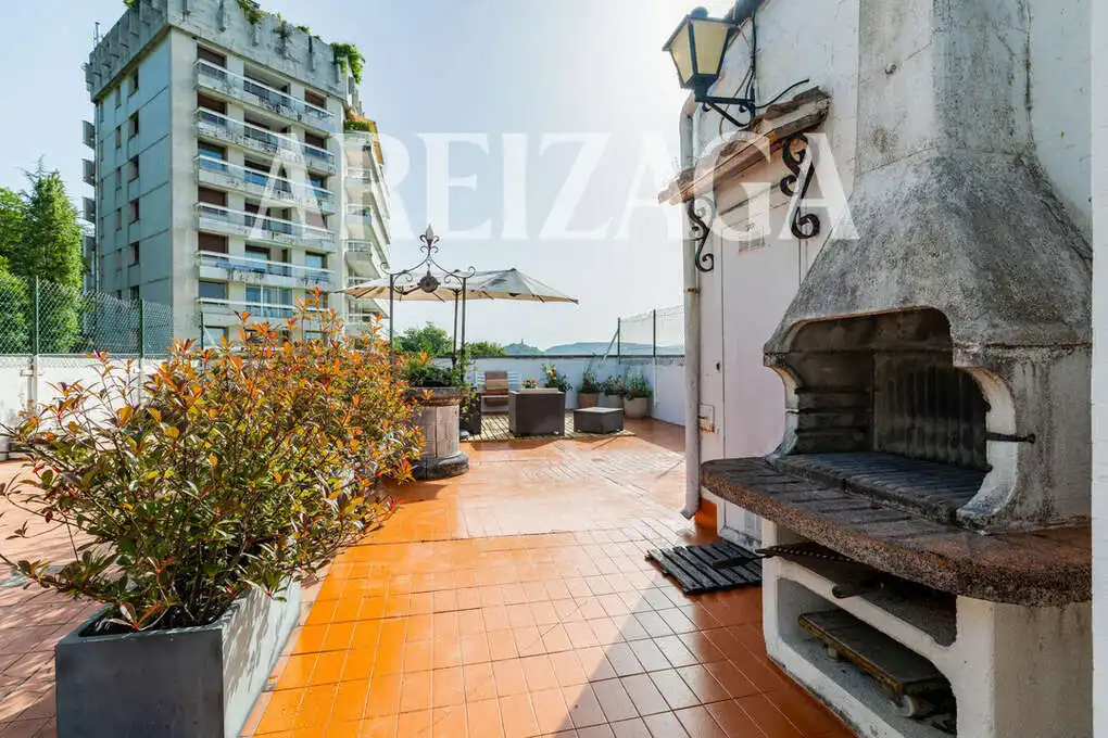 Terraza de Piso en venta en Donostia - San Sebastián  con Aire acondicionado, Calefacción y Jardín privado