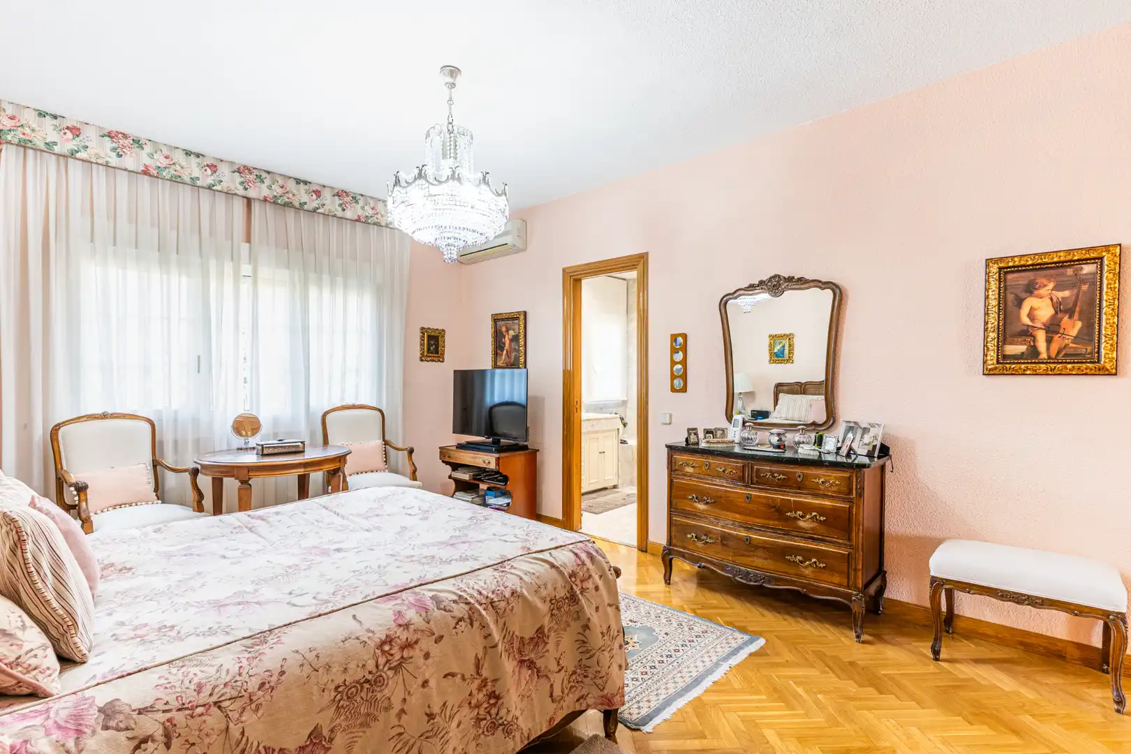 Bedroom of Houses for sale in Las Rozas de Madrid  with Air Conditioner, Heating and Private garden