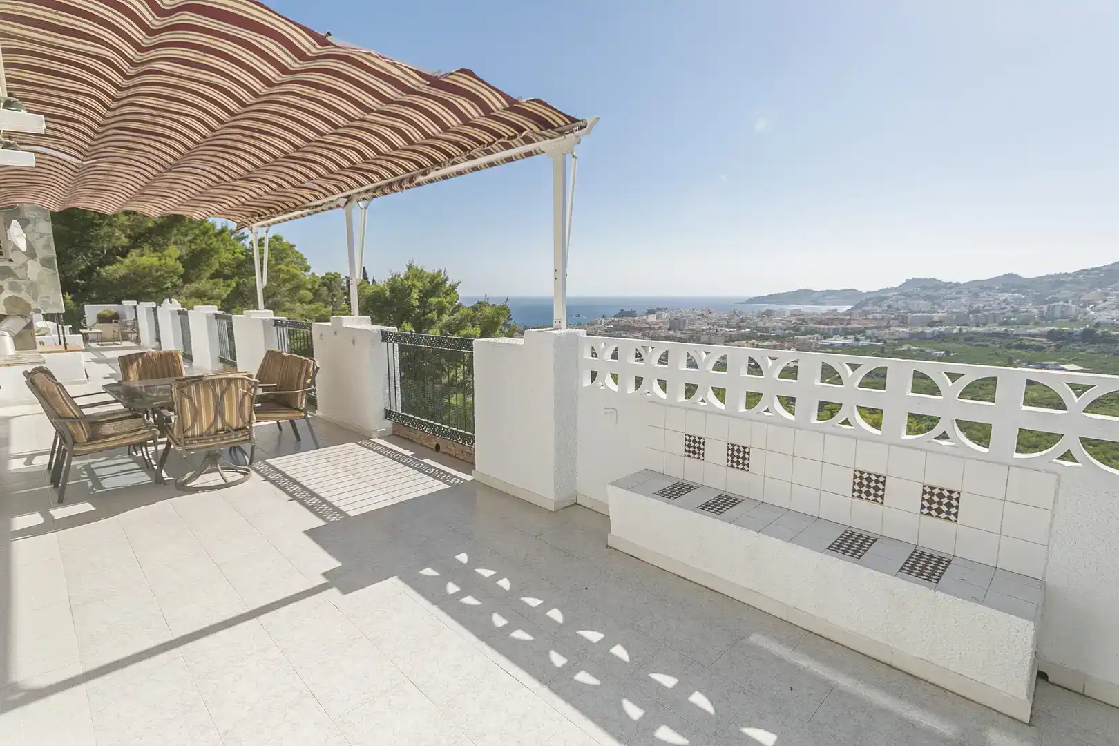 Terraza de Casa o chalet en venta en Almuñécar con Aire acondicionado y Piscina