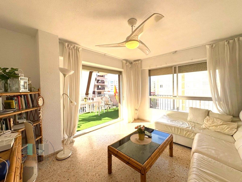 Sala d'estar de Apartament en venda en Benicasim / Benicàssim amb Balcó