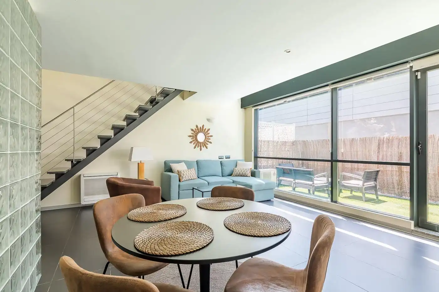 Sala de estar de Dúplex de alquiler en Madrid con Aire acondicionado, Calefacción y Parquet
